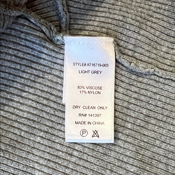 Gray Ribbed Long Sleeve WrapTop - Picture 2 of 2